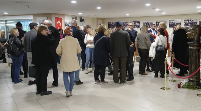 Kartal Belediyesi'nde "O Hep Bizimle" Sergisiyle Atatürk Anılıyor