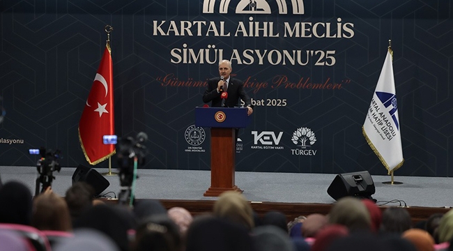 TBMM Başkanı Kurtulmuş, Kartal Anadolu İmam Hatip Lisesi'nde Düzenlenen Programa Katıldı